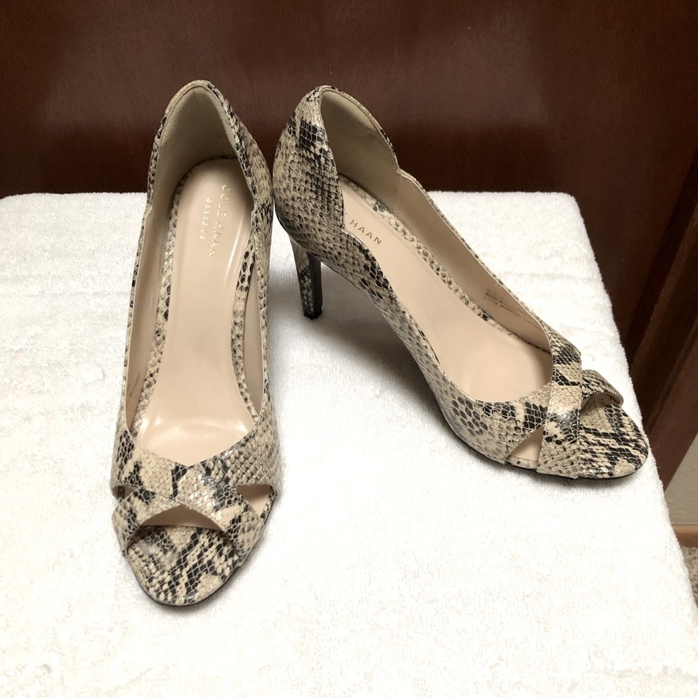 Cole Haan Snakeskin Print Open-toe Pump 8 B